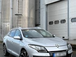 Silber Gebraucht 2013 Renault Mégane III Kombi | 6.299 € (Teuer)