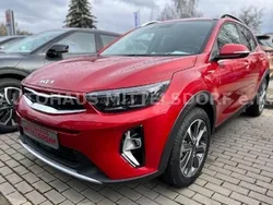 Rot Gebraucht 2023 Kia Stonic Platinum SUV | 20.290 € (Fairer Preis)