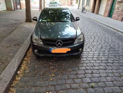 Grau Gebraucht 2009 Mercedes C230 Limousine | 8.000 € (Fairer Preis)