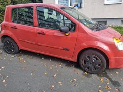 Rot Gebraucht 2005 Renault Modus Van / Kleinbus | 1.349 €