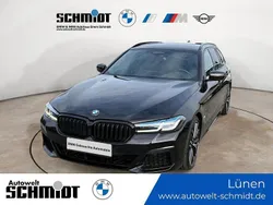 Saphirschwarz Gebraucht 2022 BMW 530 M Sport Kombi | 38.890 € (Fairer Preis)