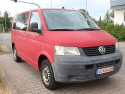 Rot Gebraucht 2004 VW T5 Van | 3.980 €