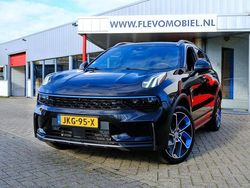 Schwarz Gebraucht 2024 Lynk & Co 01 SUV | 27.750 €