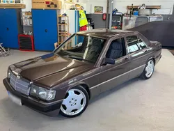 Grau Gebraucht 1991 Mercedes 190 Limousine | 11.999 €