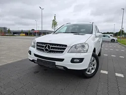 Weiß Gebraucht 2008 Mercedes ML320 SUV | 14.990 € (Teuer)