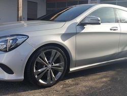 Polarsilber Gebraucht 2017 Mercedes CLA180 Shooting Brake Urban Kombi | 18.400 € (Fairer Preis)