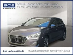 Microngrey metallic (grau) Gebraucht 2020 Hyundai i30 Trend Limousine | 18.888 € (Guter Preis)