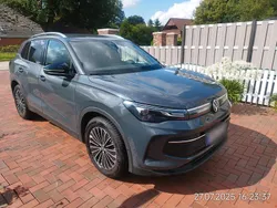 Grau Gebraucht 2024 VW Tiguan Goal SUV | 37.900 € (Superpreis)