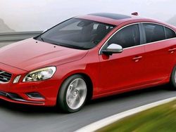 Rot Gebraucht 2011 Volvo S60 Limousine | 7.450 € (Teuer)