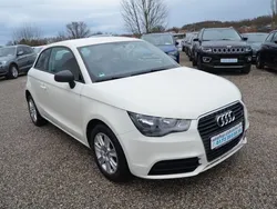 Weiß Gebraucht 2011 Audi A1 Attraction Kleinwagen | 4.500 € (Fairer Preis)