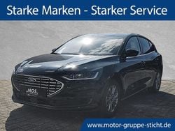 Agate black metallic Neu 2025 Ford Focus Titanium Limousine | 26.139 € (Superpreis)