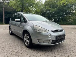 Grau Gebraucht 2008 Ford S-MAX Ambiente Van / Kleinbus | 4.750 € (Teuer)