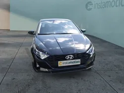 Schwarz Gebraucht 2022 Hyundai i20 Select Limousine | 17.400 € (Guter Preis)