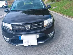 Schwarz Gebraucht 2014 Dacia Sandero Kleinwagen | 4.680 € (Fairer Preis)