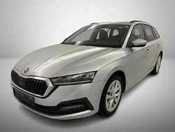 Silber Gebraucht 2021 Skoda Octavia Ambition Kombi | 19.999 € (Fairer Preis)