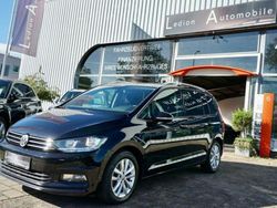 Schwarz Gebraucht 2017 VW Touran Comfortline Van / Kleinbus | 18.100 € (Teuer)