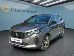 Grau Gebraucht 2023 Peugeot 3008 Van / Kleinbus | 19.449 € (Superpreis)