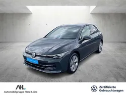 Grau Gebraucht 2024 VW Golf VIII Style Limousine | 31.455 € (Fairer Preis)