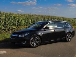 Schwarz Gebraucht 2017 Opel Insignia Kombi | 13.999 € (Fairer Preis)