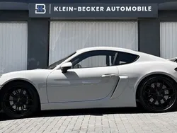 Porsche 718 Cayman GT4