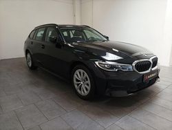 Schwarz Gebraucht 2020 BMW 320 Sport Line Kombi | 19.970 € (Guter Preis)