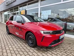 Rot Gebraucht 2022 Opel Astra Elegance Limousine | 20.890 € (Etwas zu teuer)