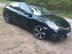 Schwarz Gebraucht 2018 Honda Civic Limousine | 13.490 € (Etwas zu teuer)