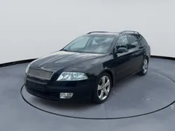 Schwarz Gebraucht 2006 Skoda Octavia Kombi | 1.690 € (Guter Preis)