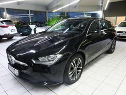 Schwarz Gebraucht 2023 Mercedes CLA200 Shooting Brake Kombi | 20.750 € (Guter Preis)