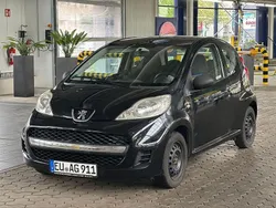 Schwarz Gebraucht 2010 Peugeot 107 Filou Kleinwagen | 2.000 € (Fairer Preis)