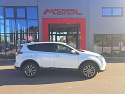 Weiß Gebraucht 2018 Toyota RAV4 Hybrid Team SUV | 20.890 € (Fairer Preis)