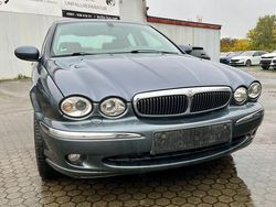 Grau Gebraucht 2002 Jaguar X-type Limousine | 4.400 € (Fairer Preis)