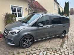 Selenitgrau Gebraucht 2021 Mercedes V300 Exclusive Van / Kleinbus | 55.900 € (Superpreis)
