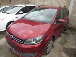 Rot Gebraucht 2011 VW Touran Van / Kleinbus | 4.800 € (Guter Preis)