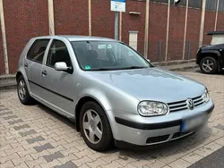 Silber Gebraucht 2002 VW Golf IV Kleinwagen | 1.200 € (Guter Preis)