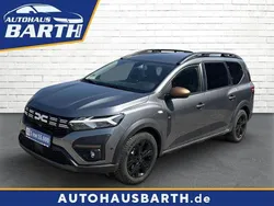 Grau Gebraucht 2024 Dacia Jogger Extreme Van / Kleinbus | 23.890 € (Fairer Preis)