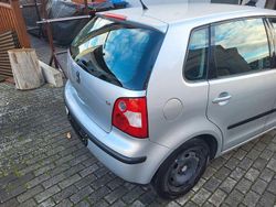 Silber Gebraucht 2003 VW Polo Comfortline Limousine | 2.600 € (Teuer)