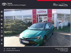 Super green metallic, dach sch Gebraucht 2024 Toyota Corolla Sport Kombi | 37.990 €