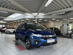 Blau Gebraucht 2023 Dacia Sandero Expression Kleinwagen | 16.950 € (Fairer Preis)