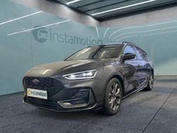 Grau Gebraucht 2023 Ford Focus ST-Line Kombi | 26.499 € (Fairer Preis)