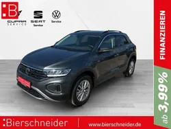 Weiss Gebraucht 2023 VW T-Roc Life SUV | 22.750 € (Superpreis)