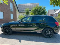 Schwarz Gebraucht 2017 BMW 118 Kleinwagen | 13.900 € (Fairer Preis)