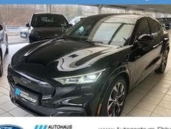 Schwarz Gebraucht 2022 Ford Mustang Mach-E SUV | 36.479 € (Superpreis)