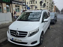 Weiß Gebraucht 2017 Mercedes V250 Avantgarde Edition Van / Kleinbus | 33.000 € (Guter Preis)