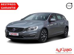 Grau Gebraucht 2018 Volvo V60 Kombi | 18.990 € (Fairer Preis)