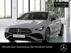 Grau Gebraucht 2025 Mercedes CLA200 AMG Limousine | 45.490 €