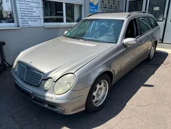 Braun Gebraucht 2003 Mercedes E220 Kombi | 2.490 € (Guter Preis)