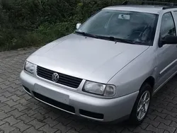 Silber Gebraucht 2001 VW Polo Kombi | 1.500 € (Etwas zu teuer)