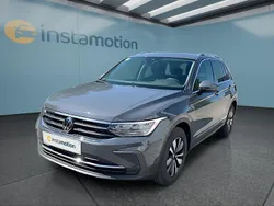 Grau Gebraucht 2024 VW Tiguan SUV | 29.749 € (Superpreis)