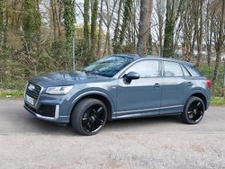 Grau Gebraucht 2020 Audi Q2 Design SUV | 17.999 € (Fairer Preis)